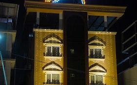 Golden Oasis Suites